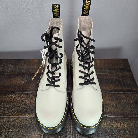 NEW Dr Martens Audrick 8 Eye Boot Womens Size 7 Lace Up Platform Boots Gray - Picture 2 of 12